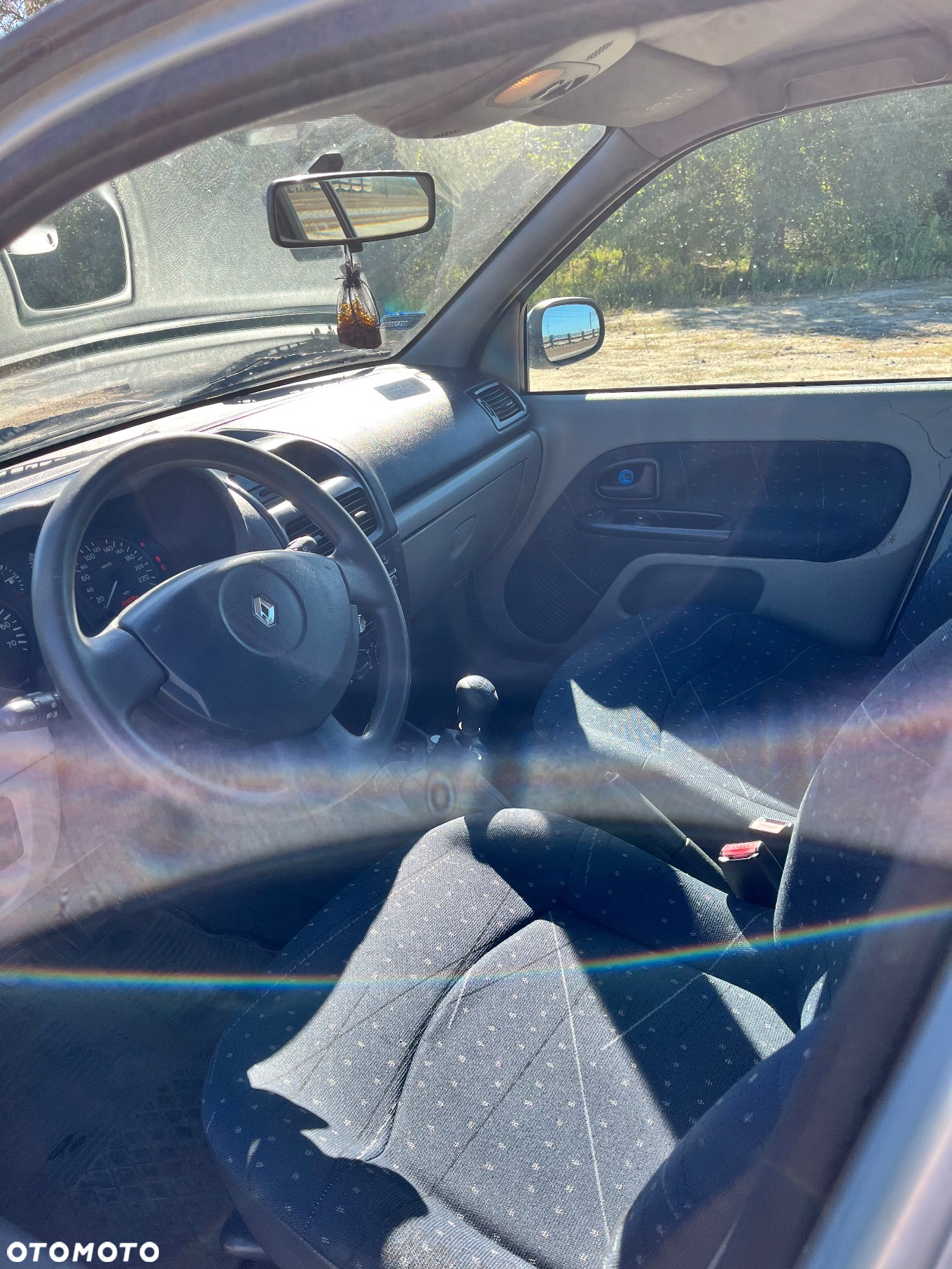 Renault Clio - 12