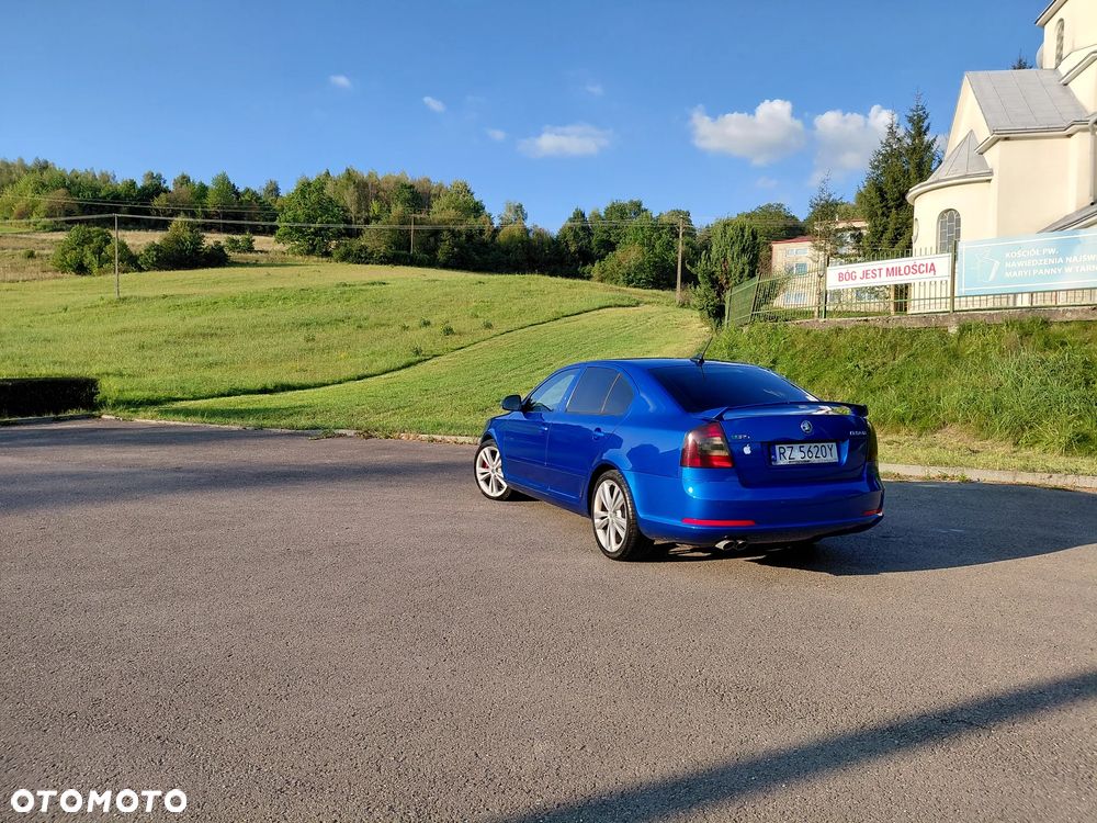Skoda Octavia 2.0 TDI DPF RS - 3