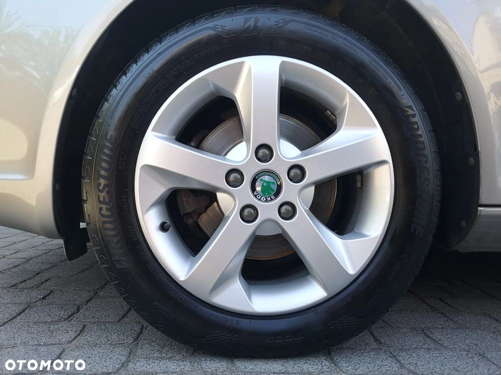 Skoda Octavia 1.2 TSI Ambiente - 33