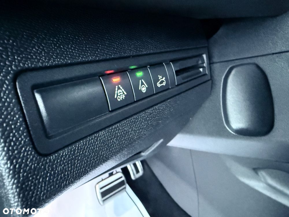 Peugeot 3008 1.5 BlueHDi GT S&S EAT8 - 24