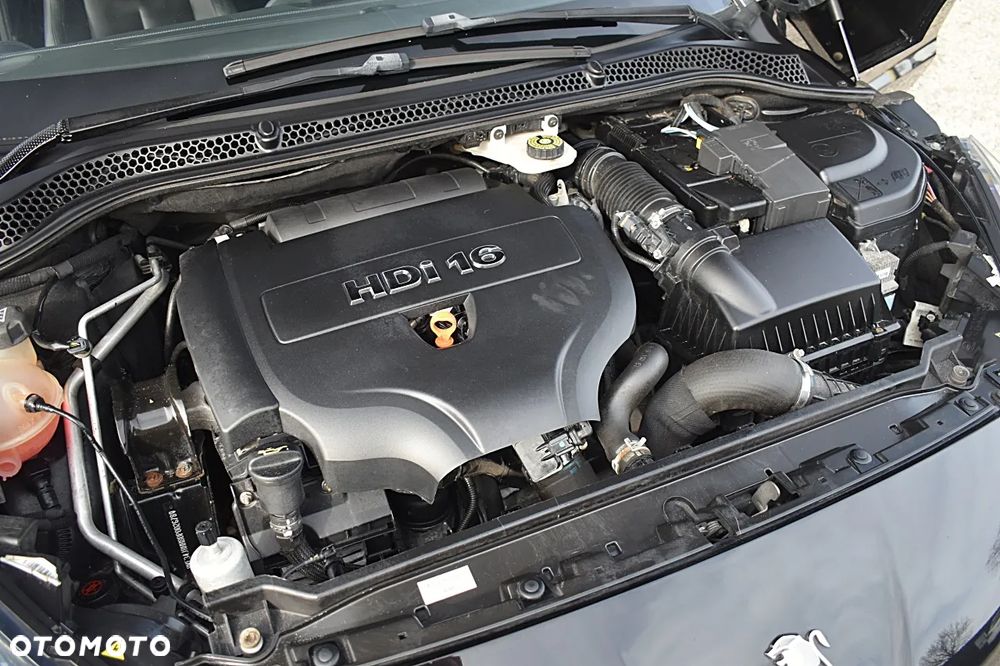 Peugeot RCZ 2.0 HDi FAP 160 - 11