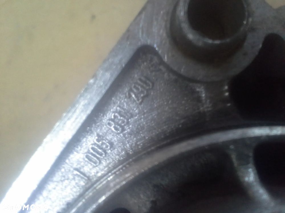 Fiat Idea 1.9 JTD rozrusznik Bosch 0001108202 - 9