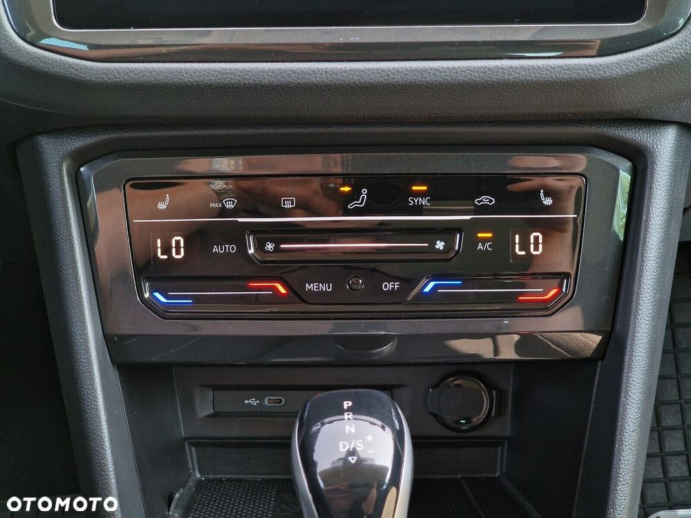 Volkswagen Tiguan 1.5 TSI EVO Elegance DSG - 26