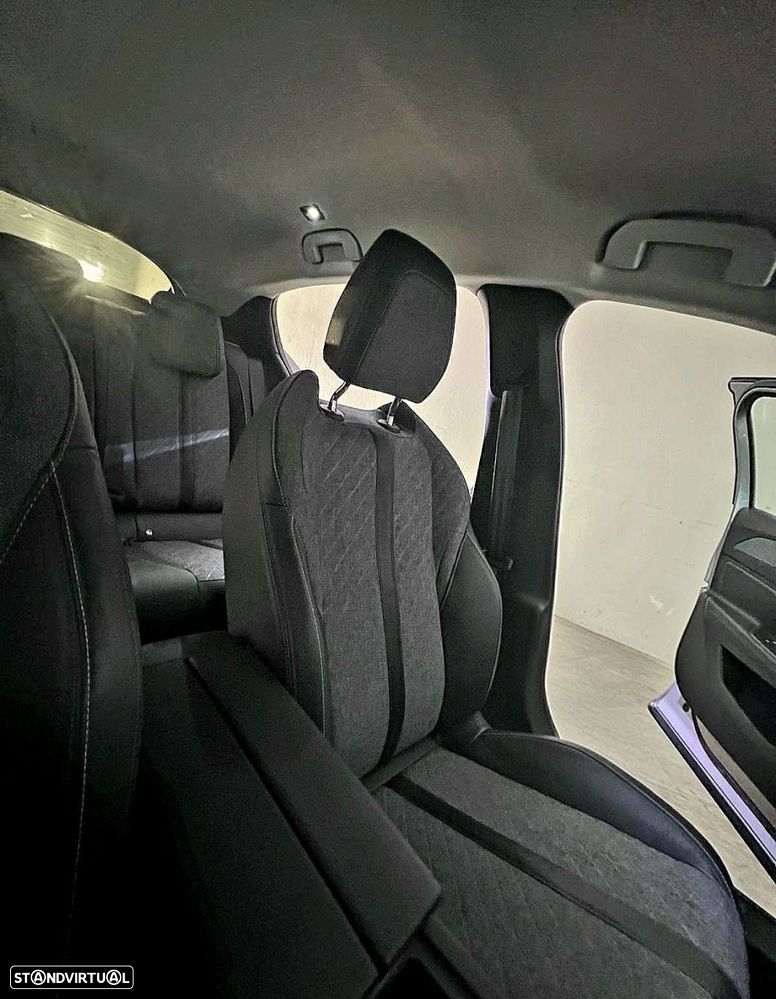 Peugeot 408 1.2 PureTech Allure EAT8 - 19