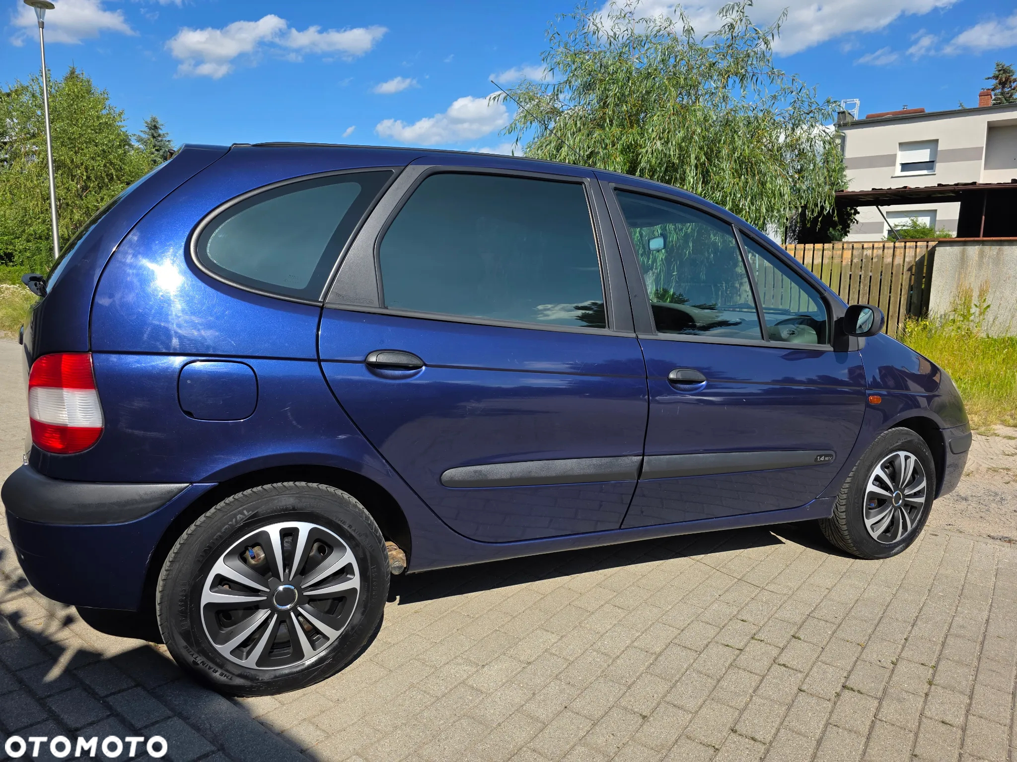 Renault Scenic 1.4 16V Family - 6