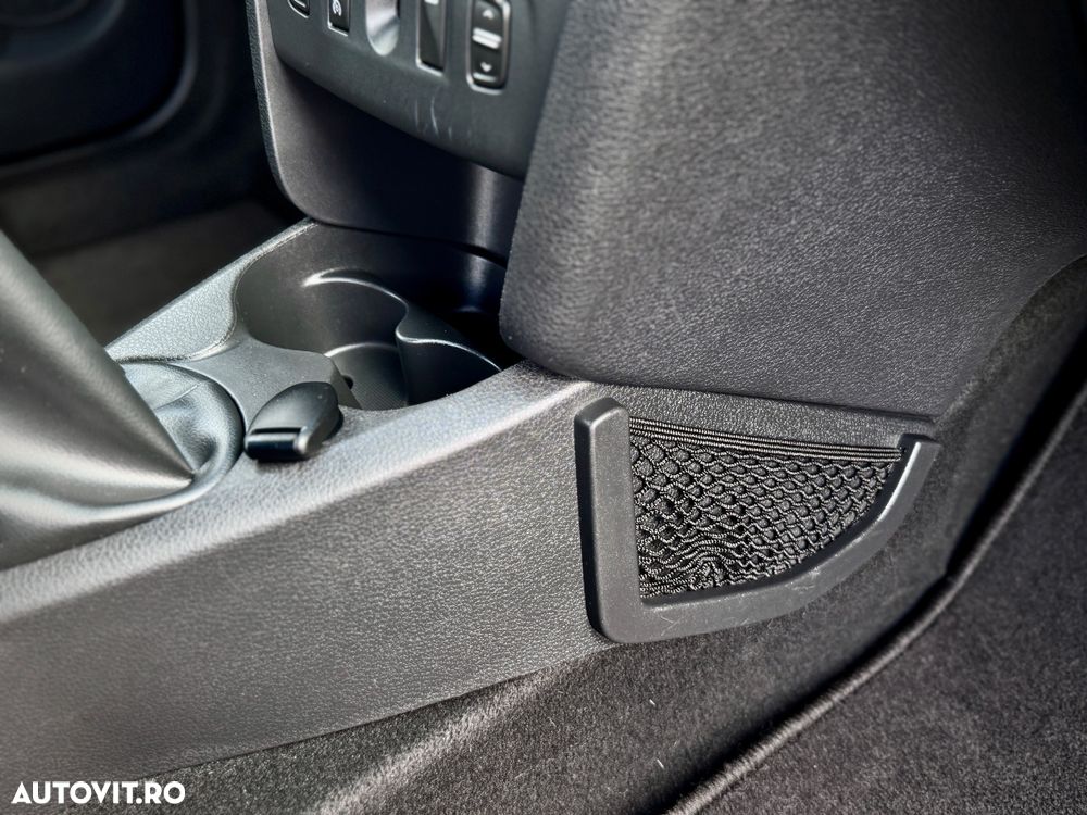 Dacia Logan TCe 90 Prestige - 34