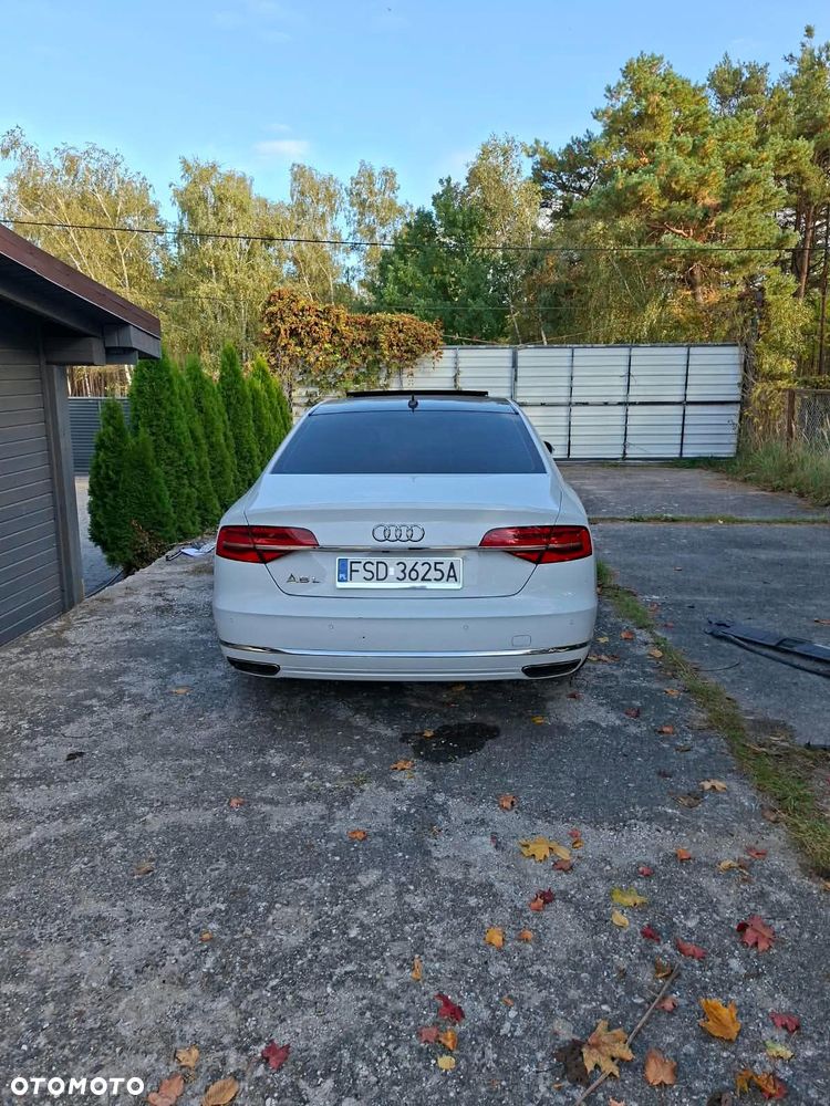 Audi A8 - 12
