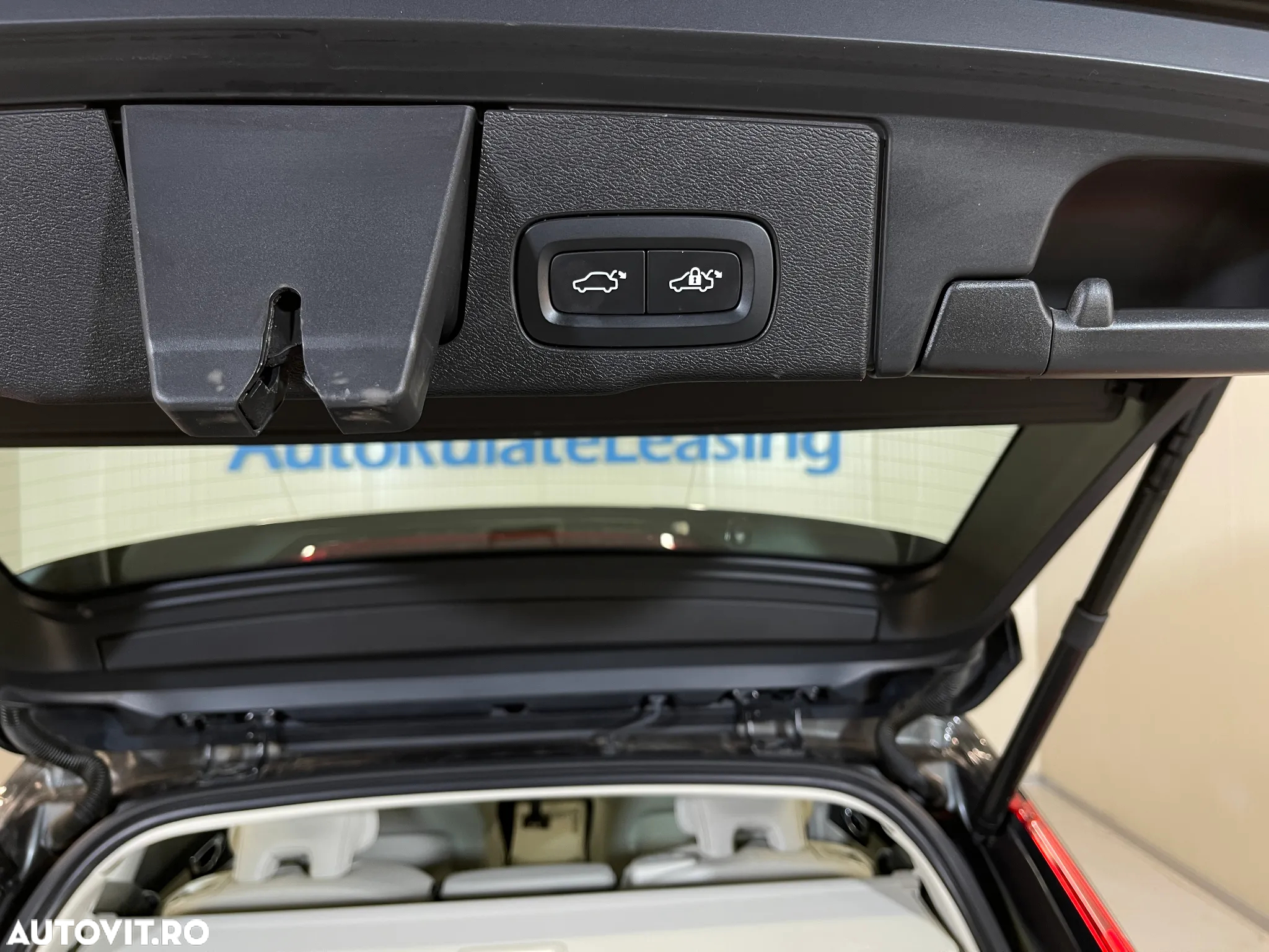 Volvo XC 60 Recharge T6 Twin Engine eAWD Inscription Expression - 23