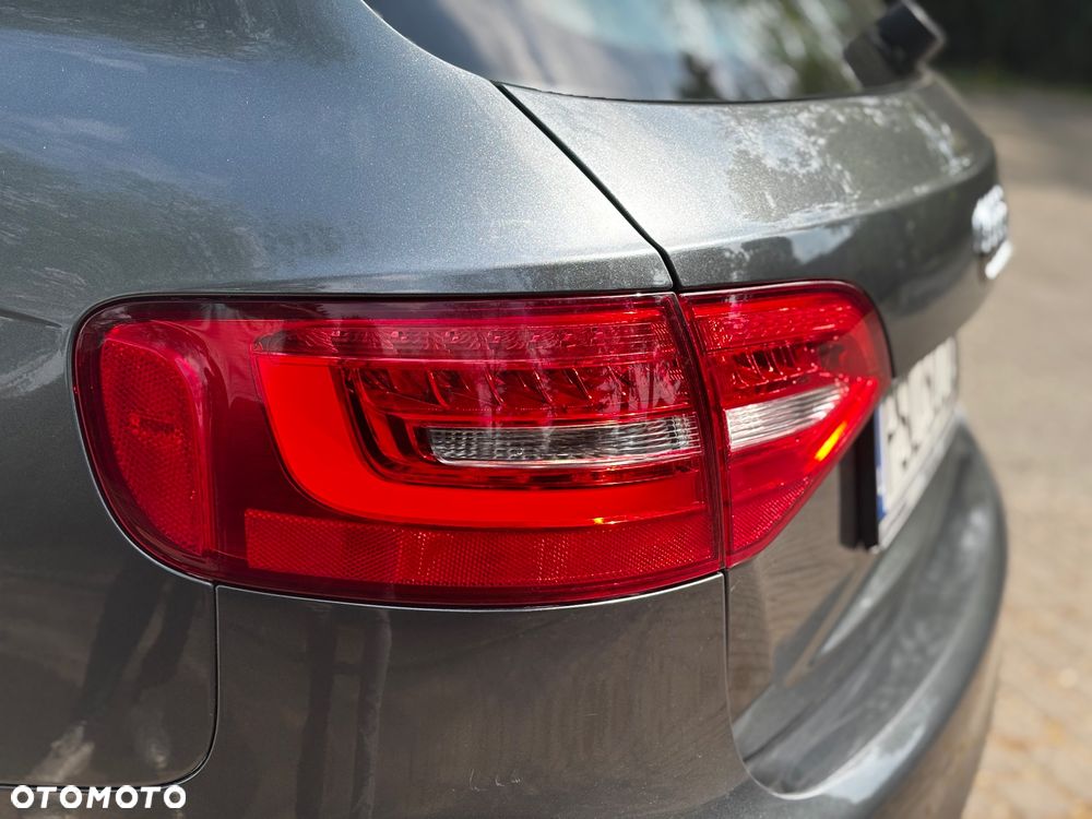 Audi A4 Avant - 11