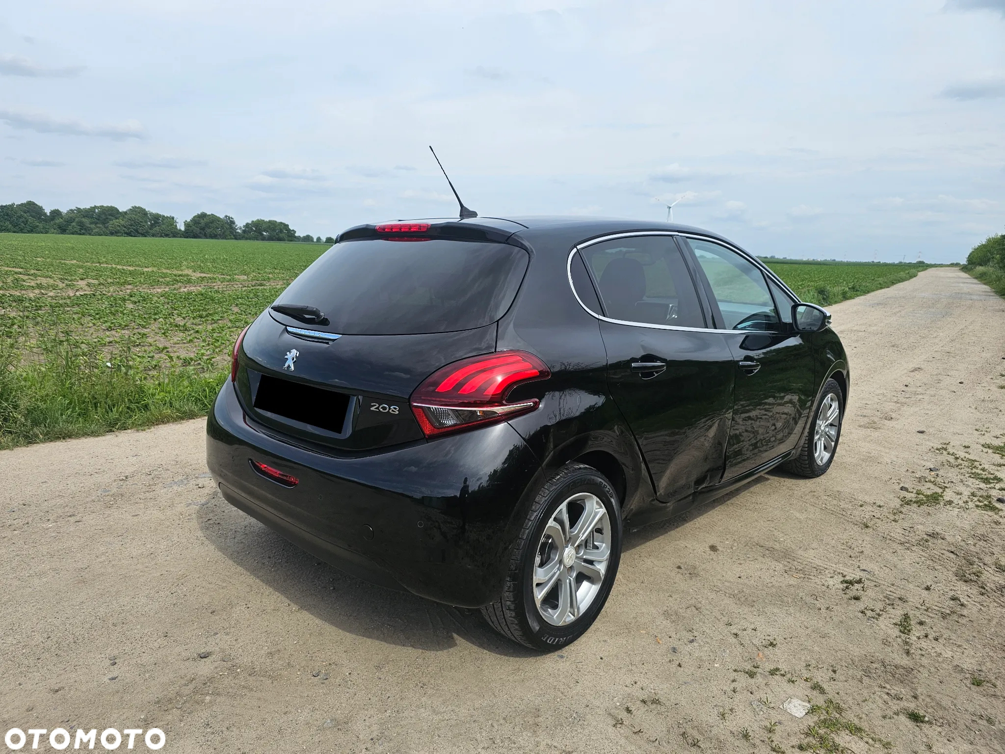 Peugeot 208 1.2 PureTech GPF Signature S&S EAT6 - 3