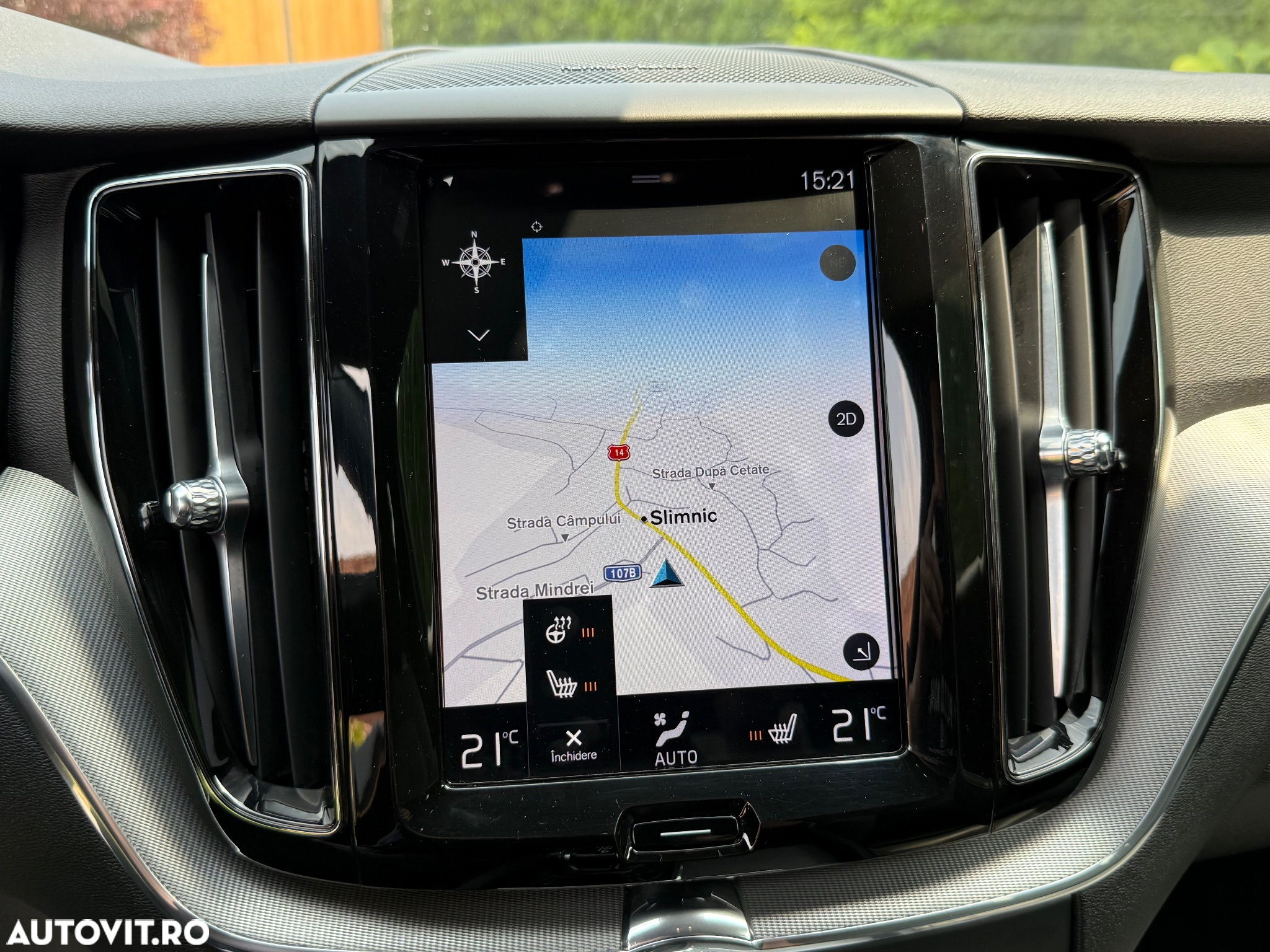 Volvo XC 60 D4 R-Design - 6