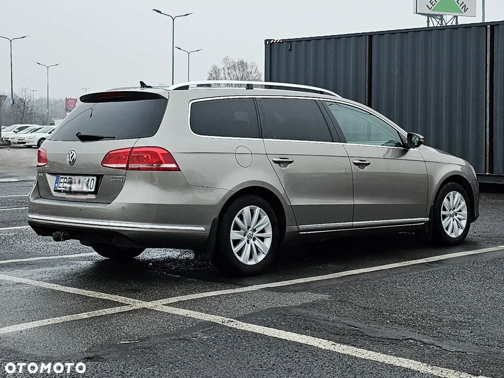 Volkswagen Passat Variant 2.0 TDI BlueMotion Technology Comfortline - 4