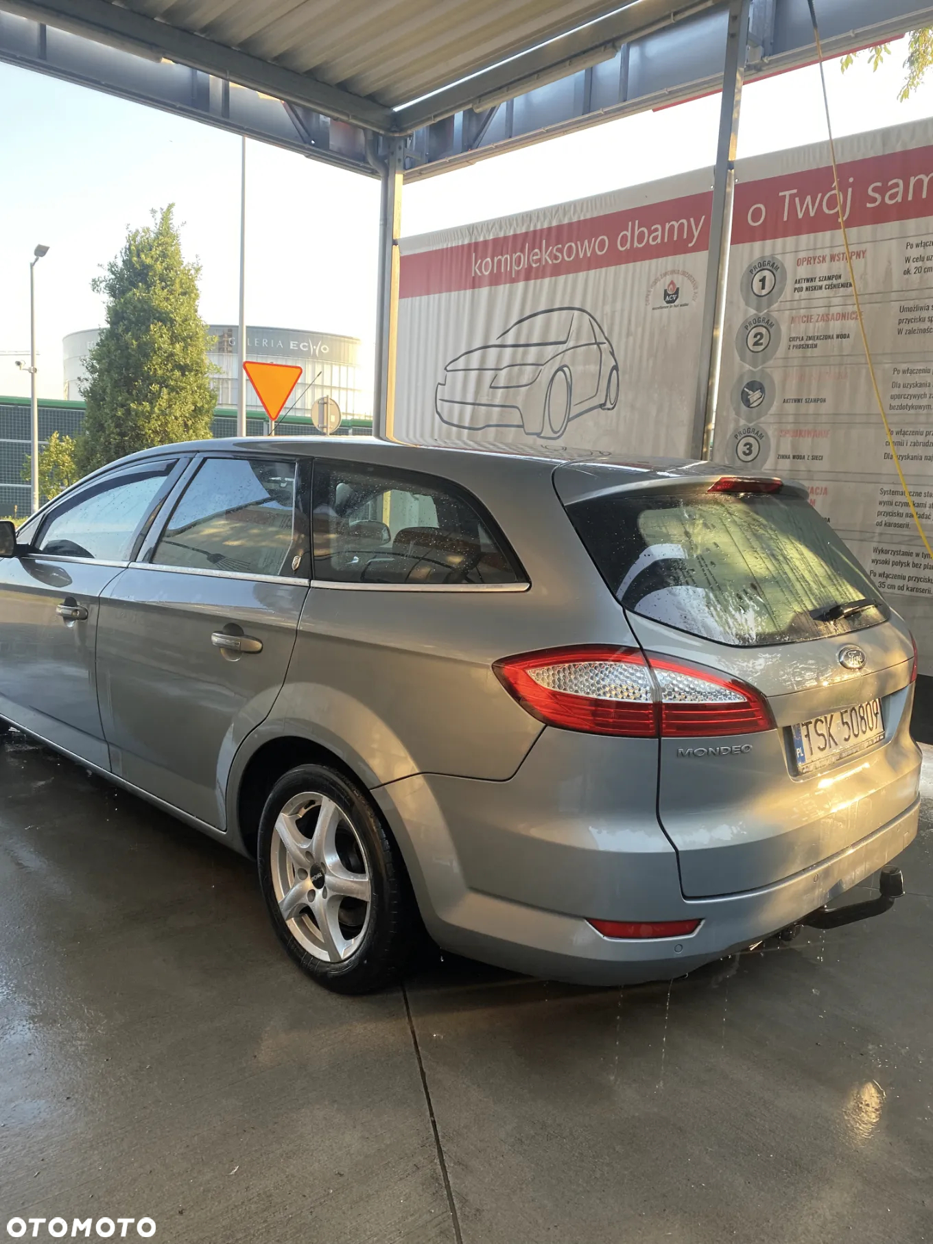 Ford Mondeo 2.0 TDCi Ghia - 8