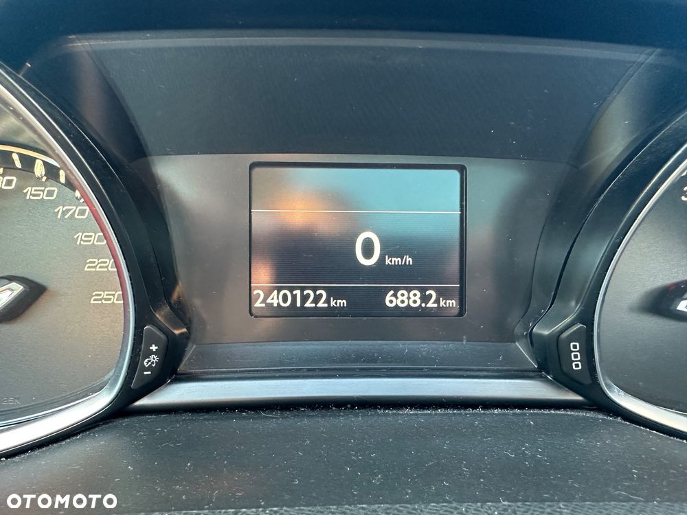 Peugeot 308 2.0 HDi Allure - 10