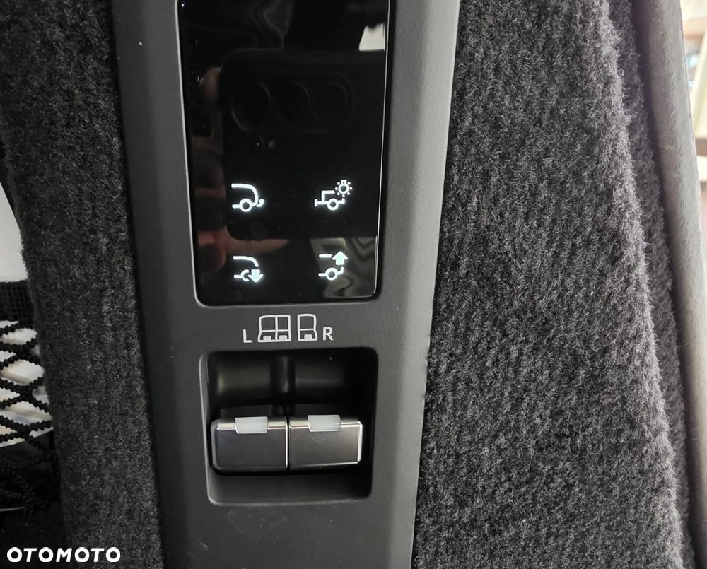 Land Rover Range Rover Sport - 28