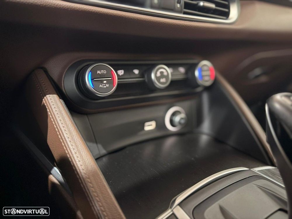 Alfa Romeo Stelvio 2.2 16V AT8 Super - 8