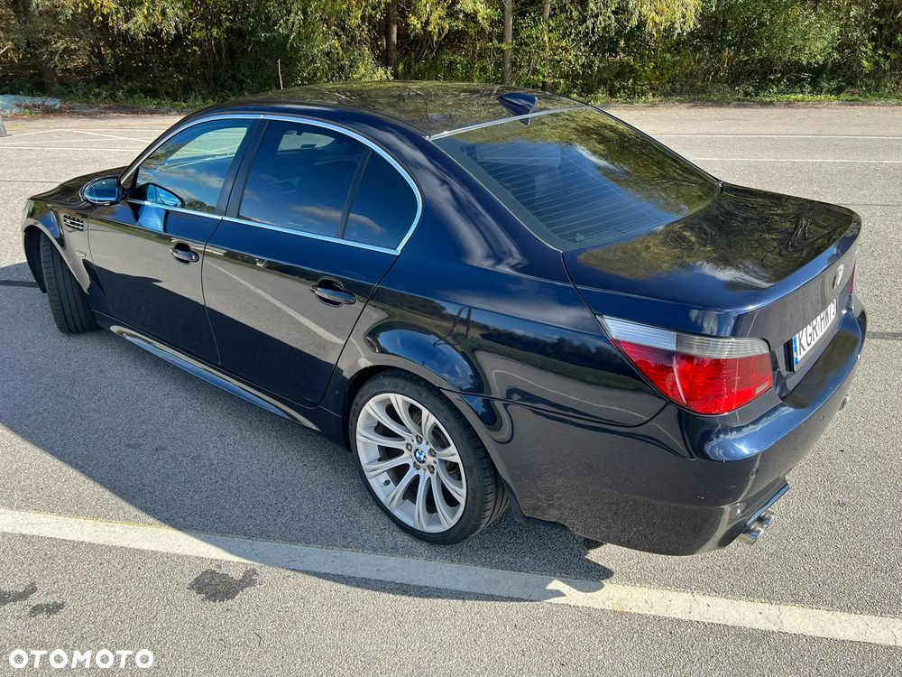 BMW 5 Series 2004 photo 3