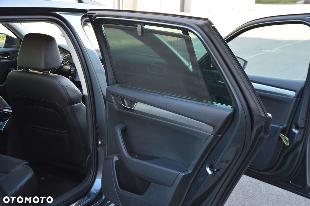 Skoda Superb 2.0 TDI 4x4 DSG Ambition - 15