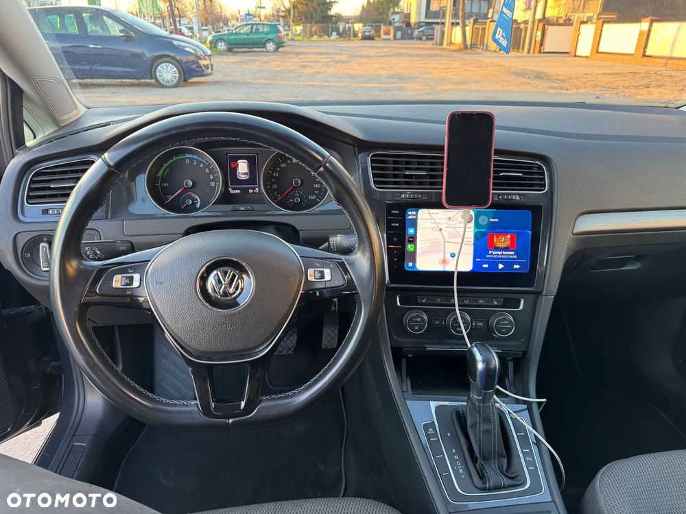 Volkswagen Golf e-Golf - 8