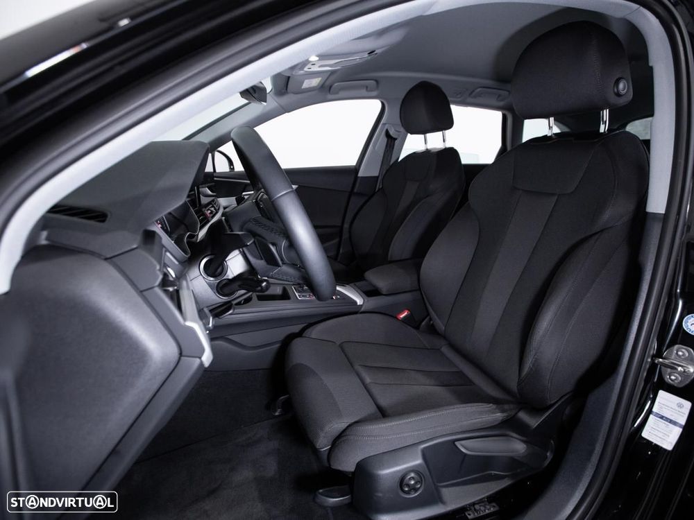 Audi A4 Avant 30 TDI S tronic - 9