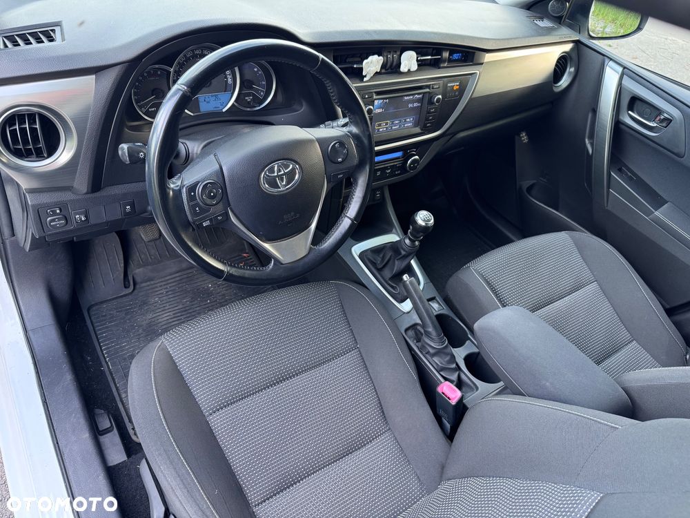 Toyota Auris 1.33 VVT-i Life - 13