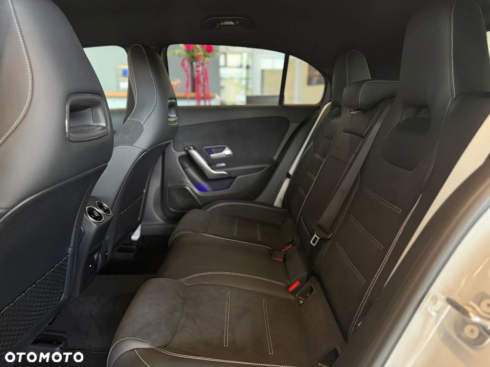 Mercedes-Benz Klasa A 200 AMG Line 7G-DCT - 7