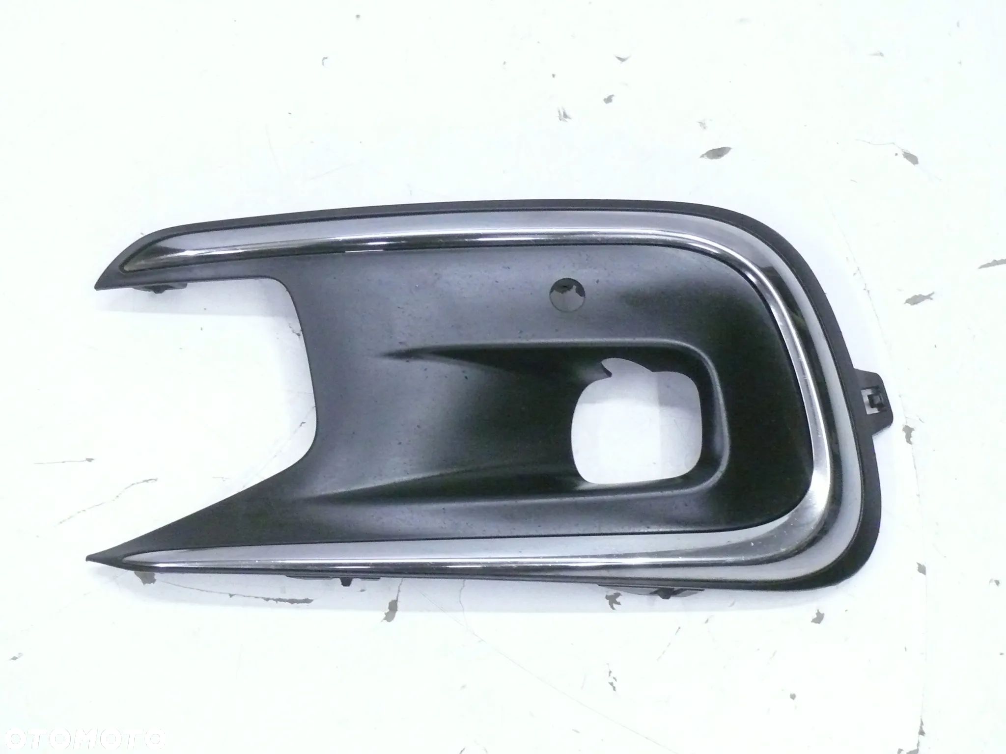 CITROEN C4 PICASSO II LIFT KRATKA ZDERZAKA LEWA - 1