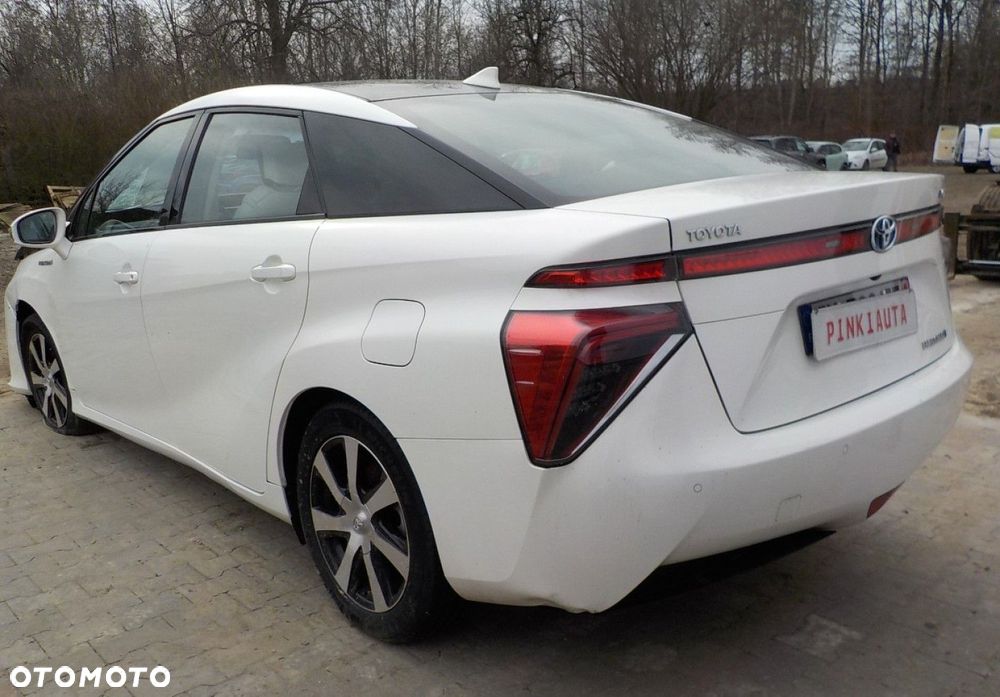 Toyota Mirai - 13
