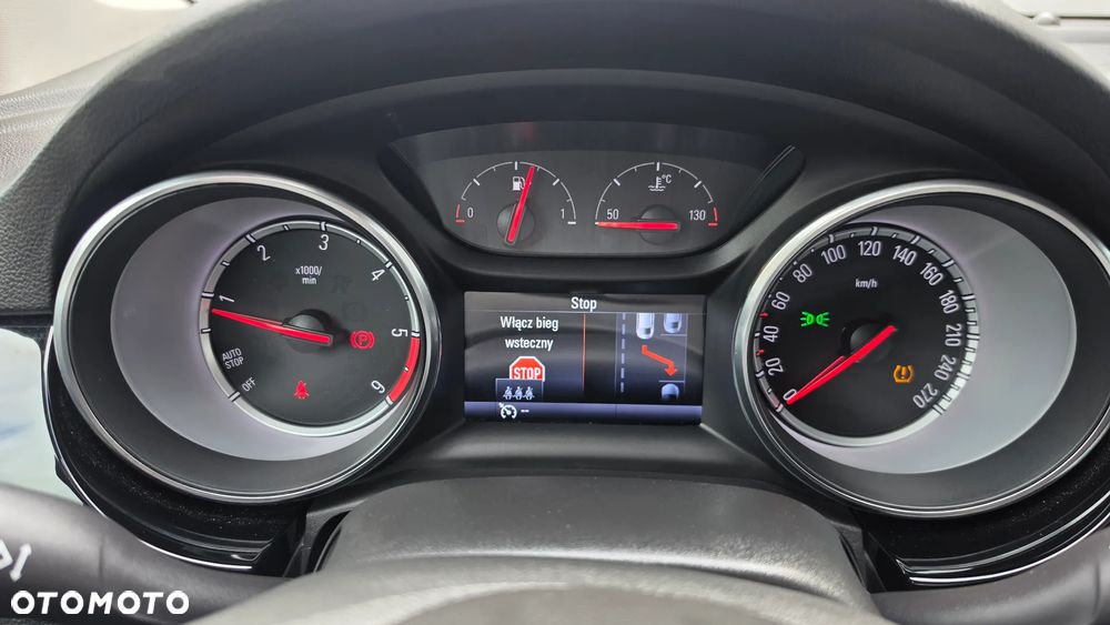Opel Astra 1.6 D (CDTI) Start/Stop Dynamic - 18