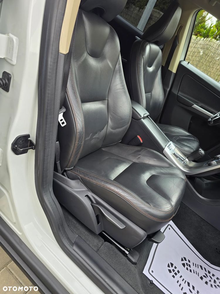 Volvo XC 60 D3 Momentum - 24