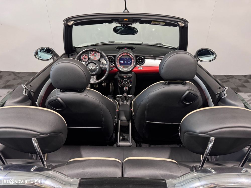 MINI 3 Portas John Cooper Works 153g - 13