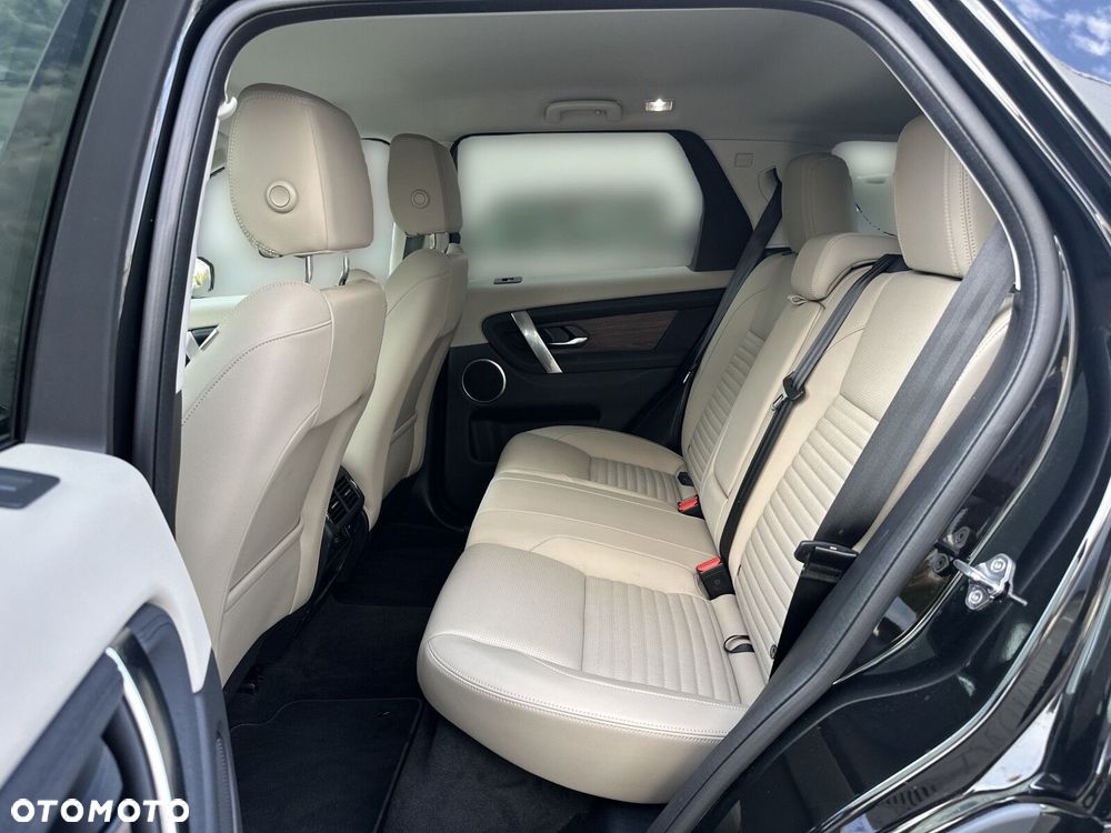 Land Rover Discovery Sport 2.0 D200 mHEV S - 17