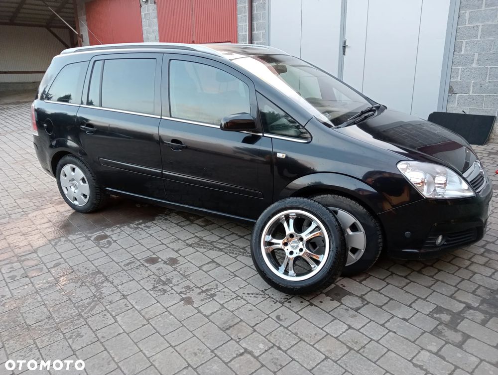 Opel Zafira - 1