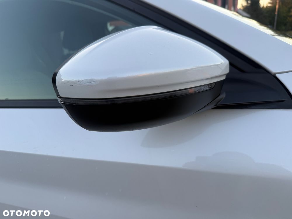 Peugeot 208 1.2 PureTech Allure Pack S&S EAT8 - 5