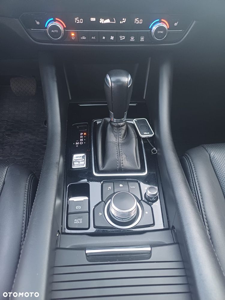 Mazda 6 - 12
