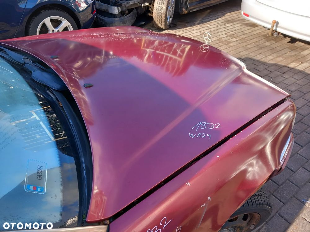 MERCEDES W124 MASKA POKRYWA SILNIKA - 2