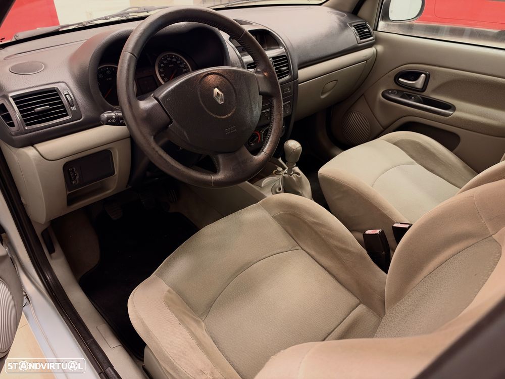 Renault Clio 1.2 16V SE Extreme - 5
