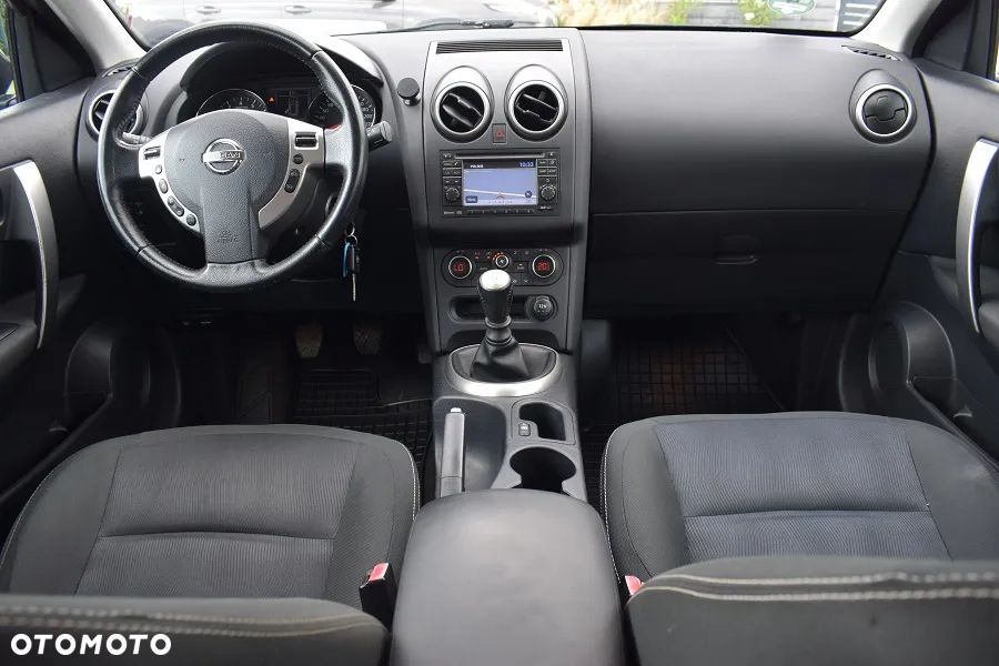 Nissan Qashqai 2.0 visia - 5