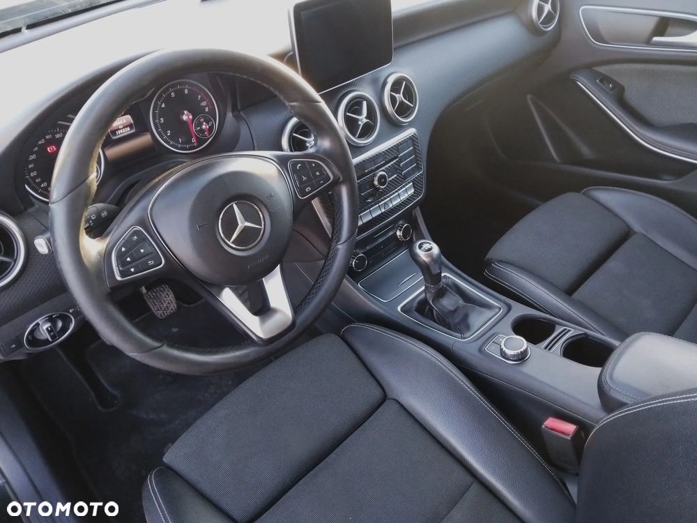 Mercedes-Benz Klasa A 180 Activity Edition - 5