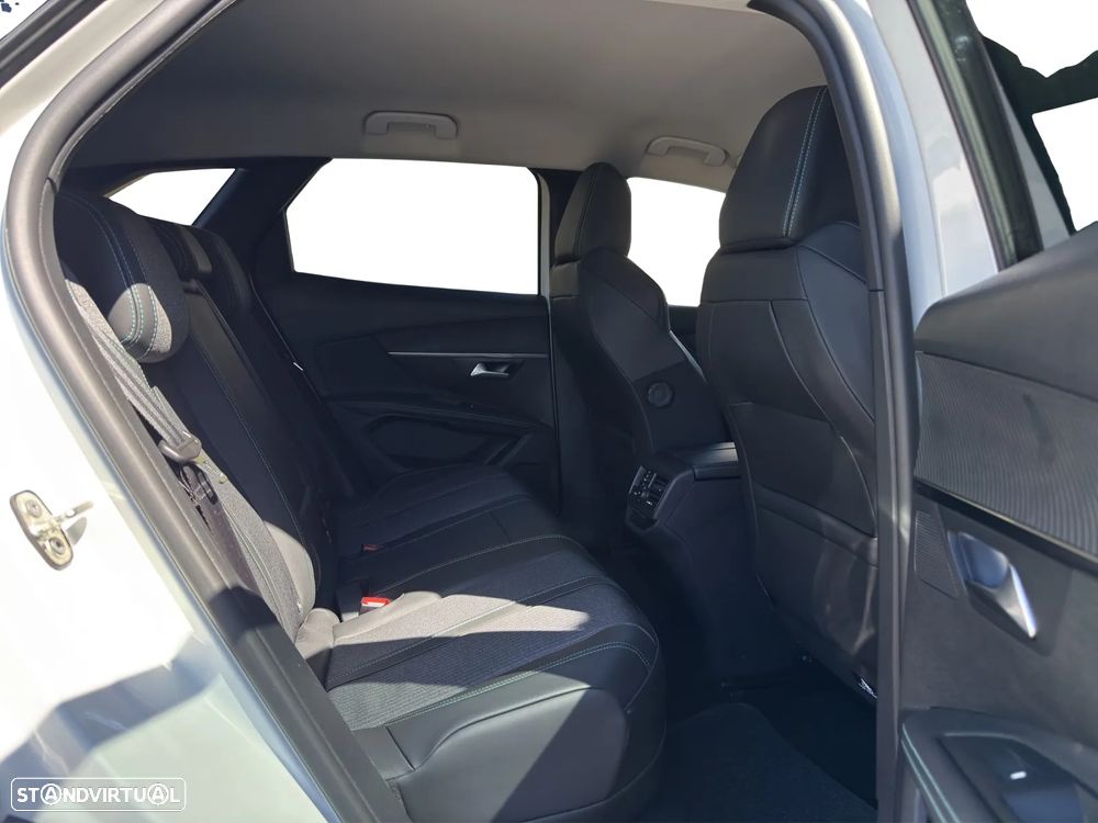 Peugeot 3008 225 e-EAT8 Allure - 16