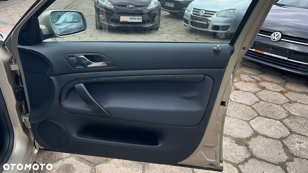 Skoda Superb 2.0 Comfort - 19