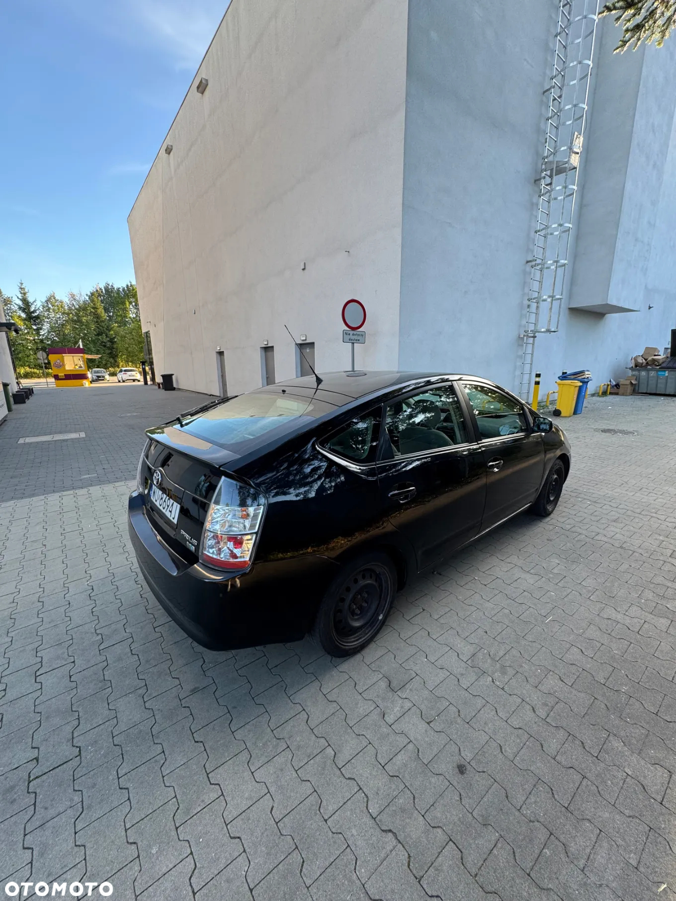 Toyota Prius - 16
