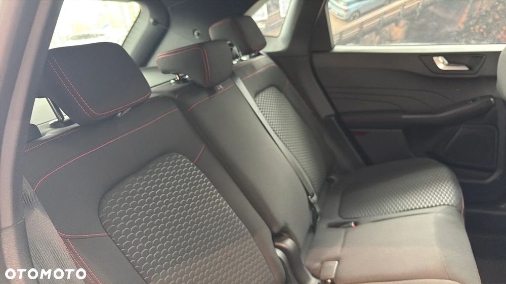 Ford Kuga 1.5 EcoBoost FWD ST-Line - 11