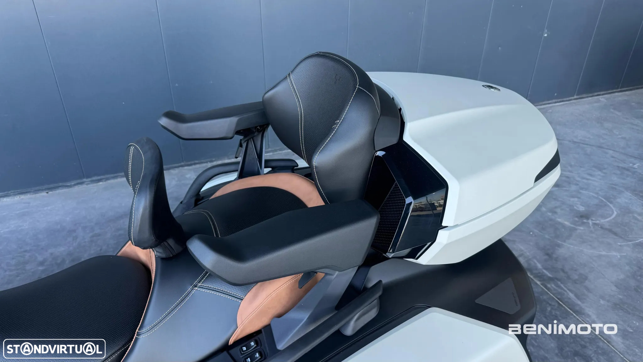 Can-Am Spyder RT Limited Sea-To-Sky - 24