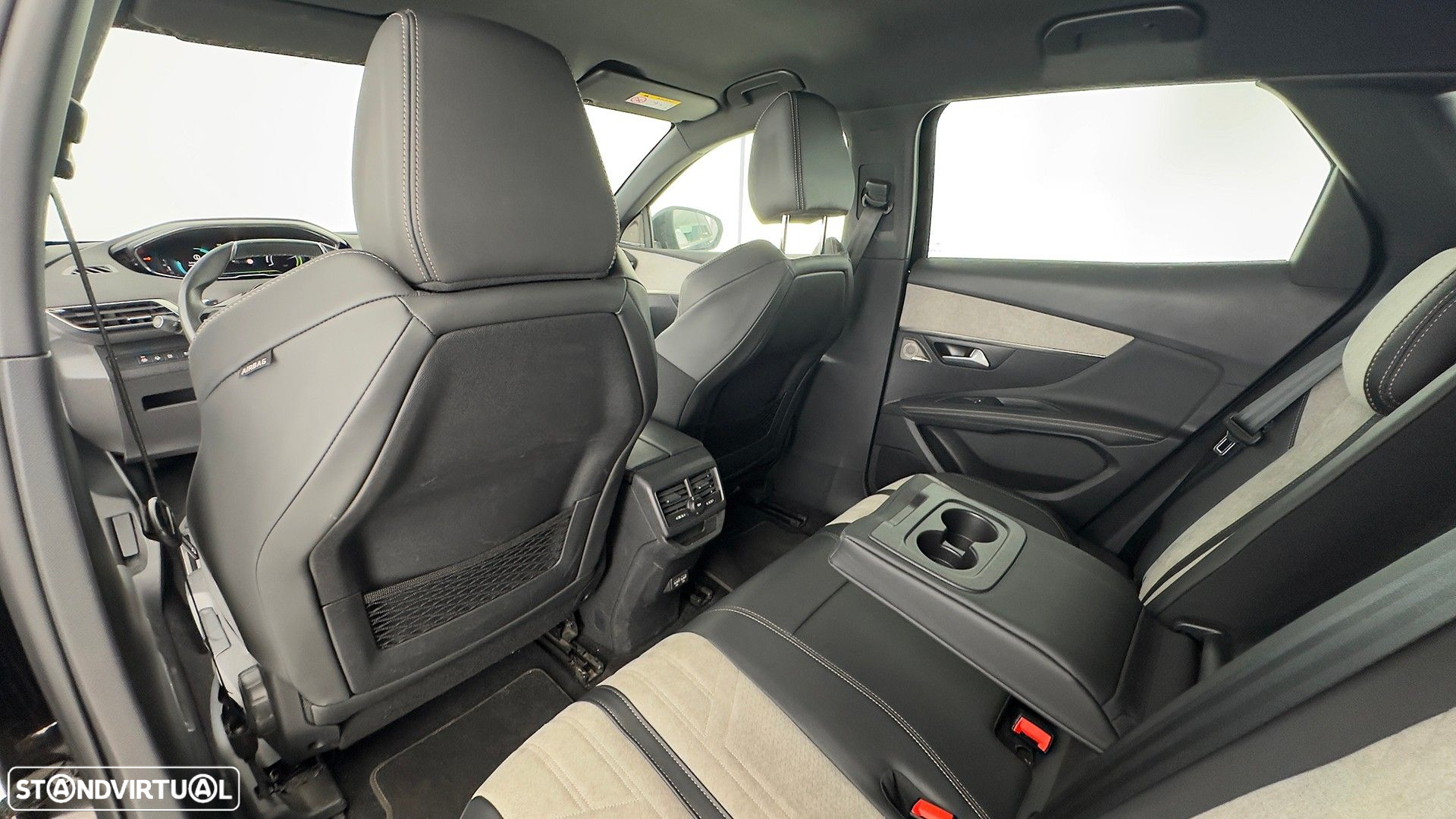 Peugeot 3008 1.6 Hybrid GT Pack e-EAT8 - 46