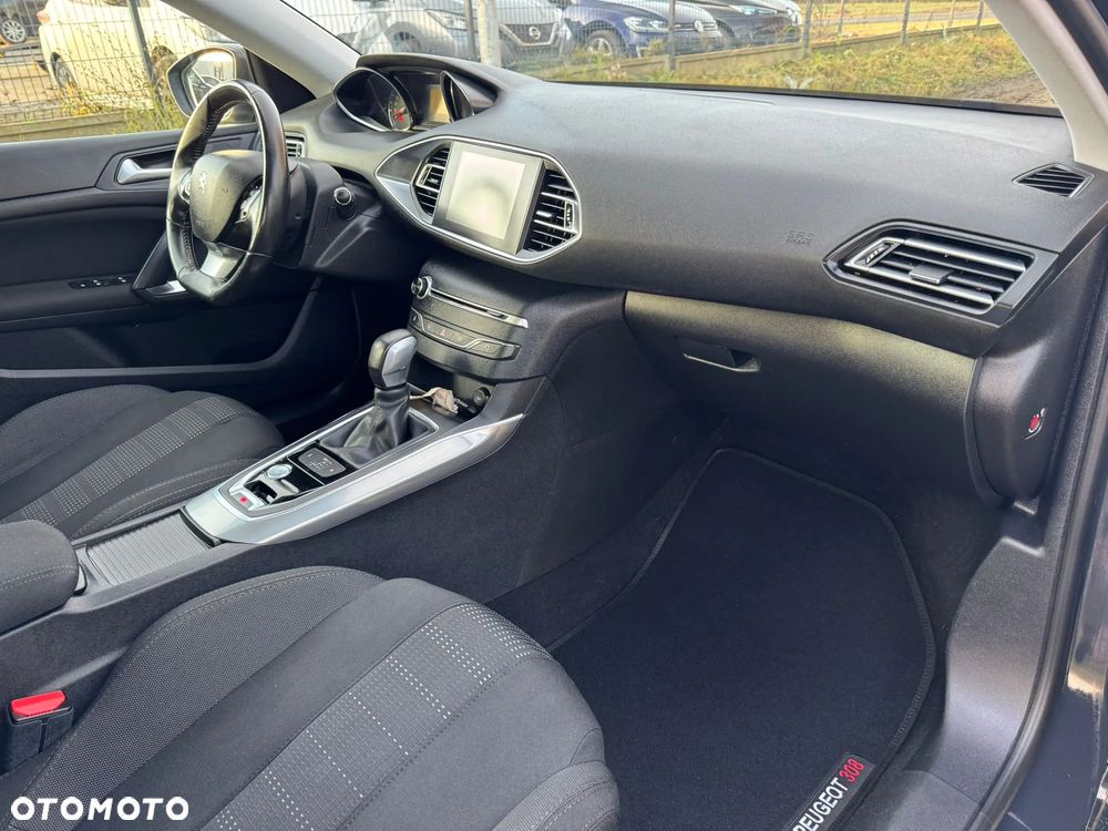 Peugeot 308 - 15