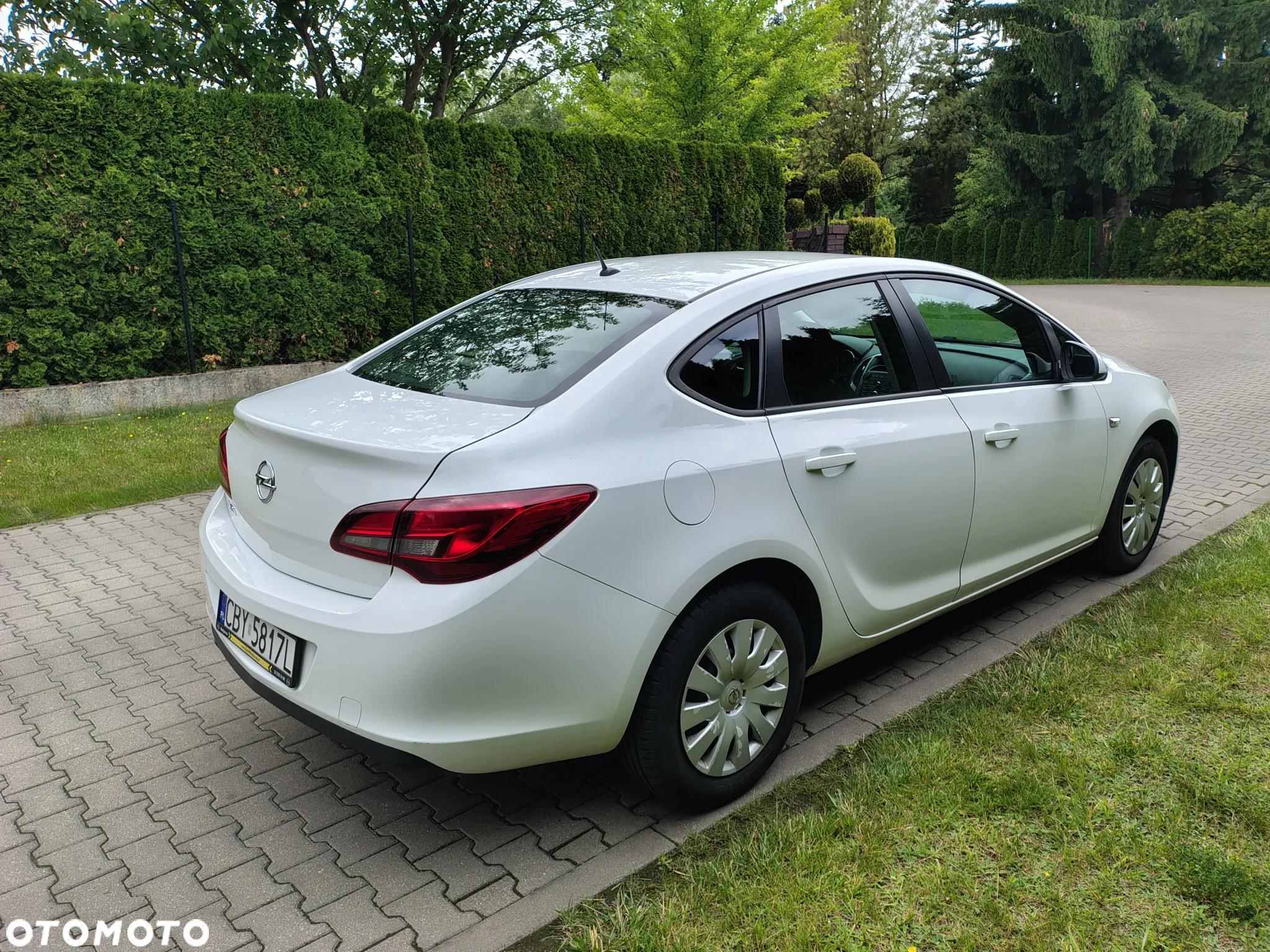 Opel Astra IV 1.4 T EU6 - 5