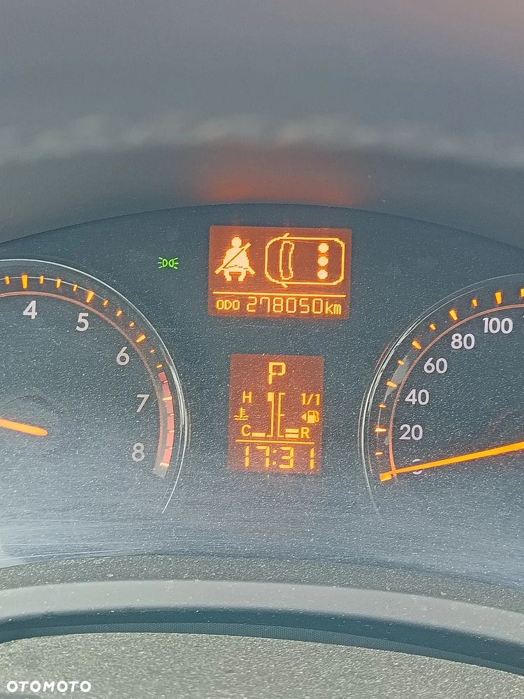 Toyota Avensis 1.8 Multidrive S Sol - 7