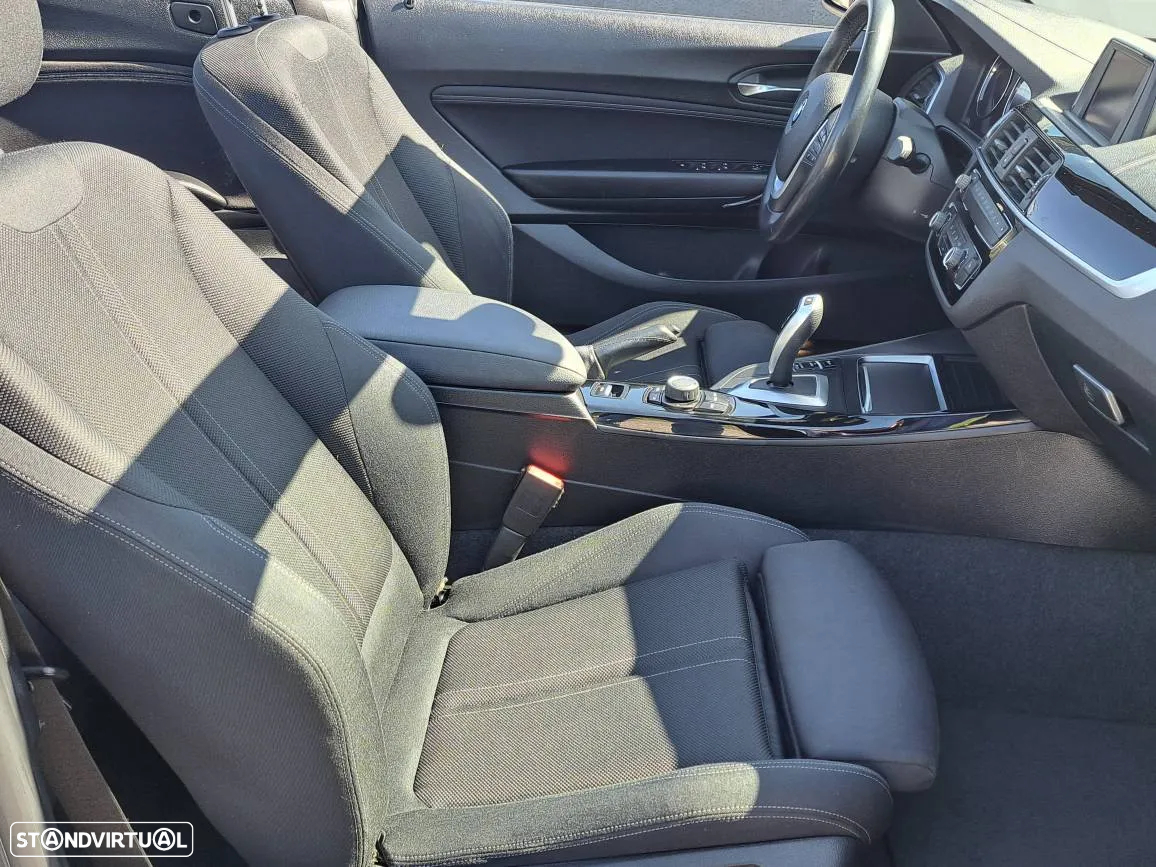 BMW 218 d Cabrio Line Sport Auto - 22
