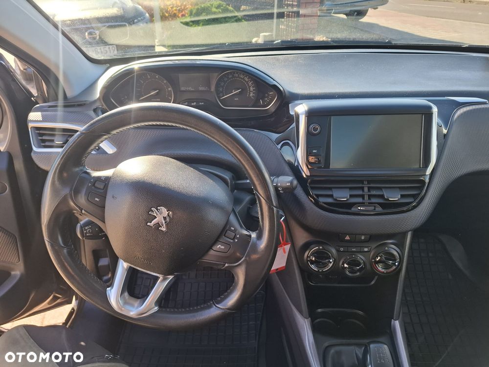 Peugeot 2008 82 VTI Allure - 18